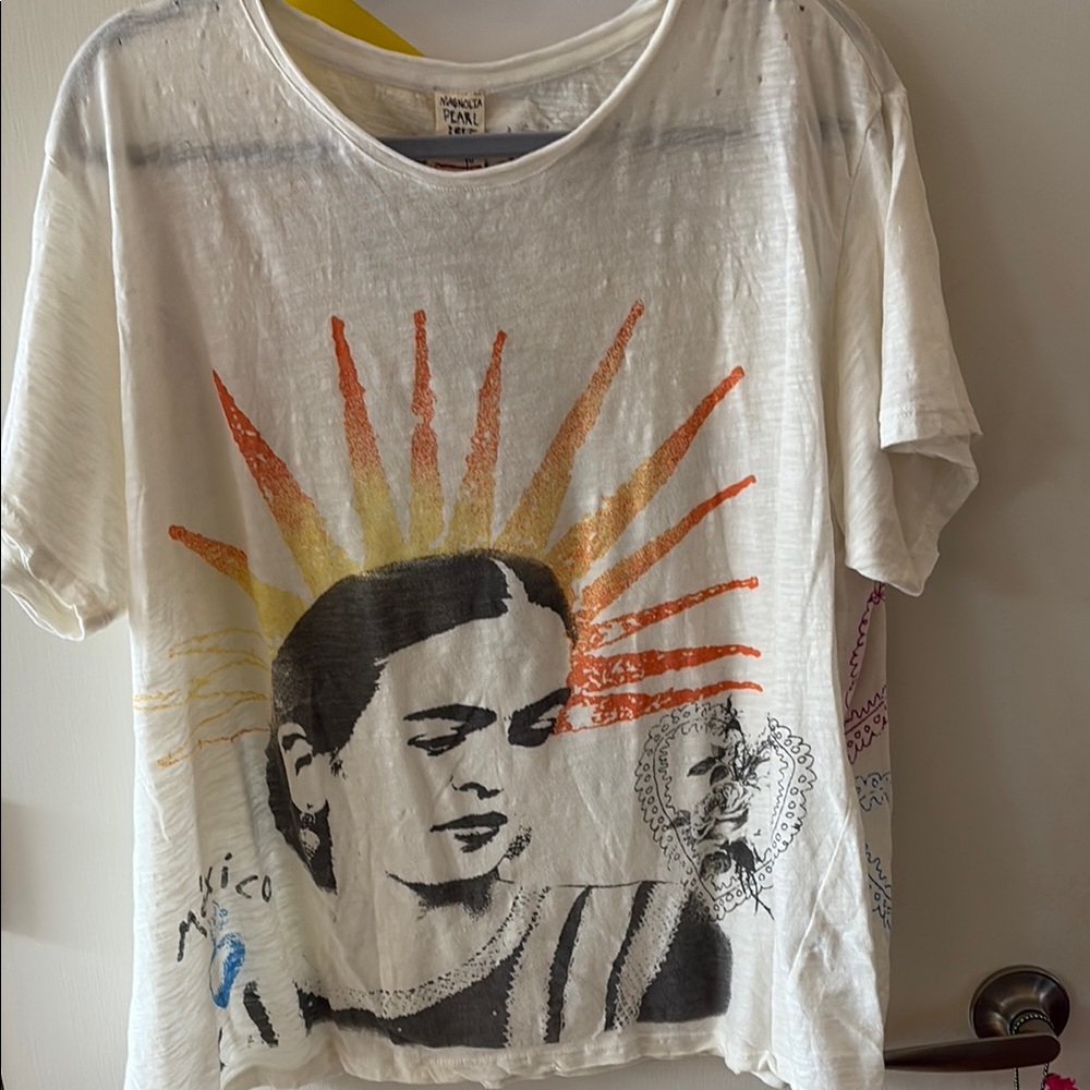 NWT Magnolia Pearl Frida Del Sol Tee